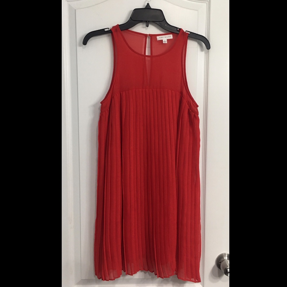 Socialite Sleeveless Dress